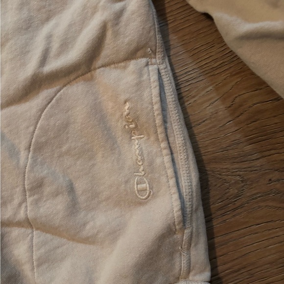 Champion Vneck Sweatshirt — Medium - Picture 3 of 4